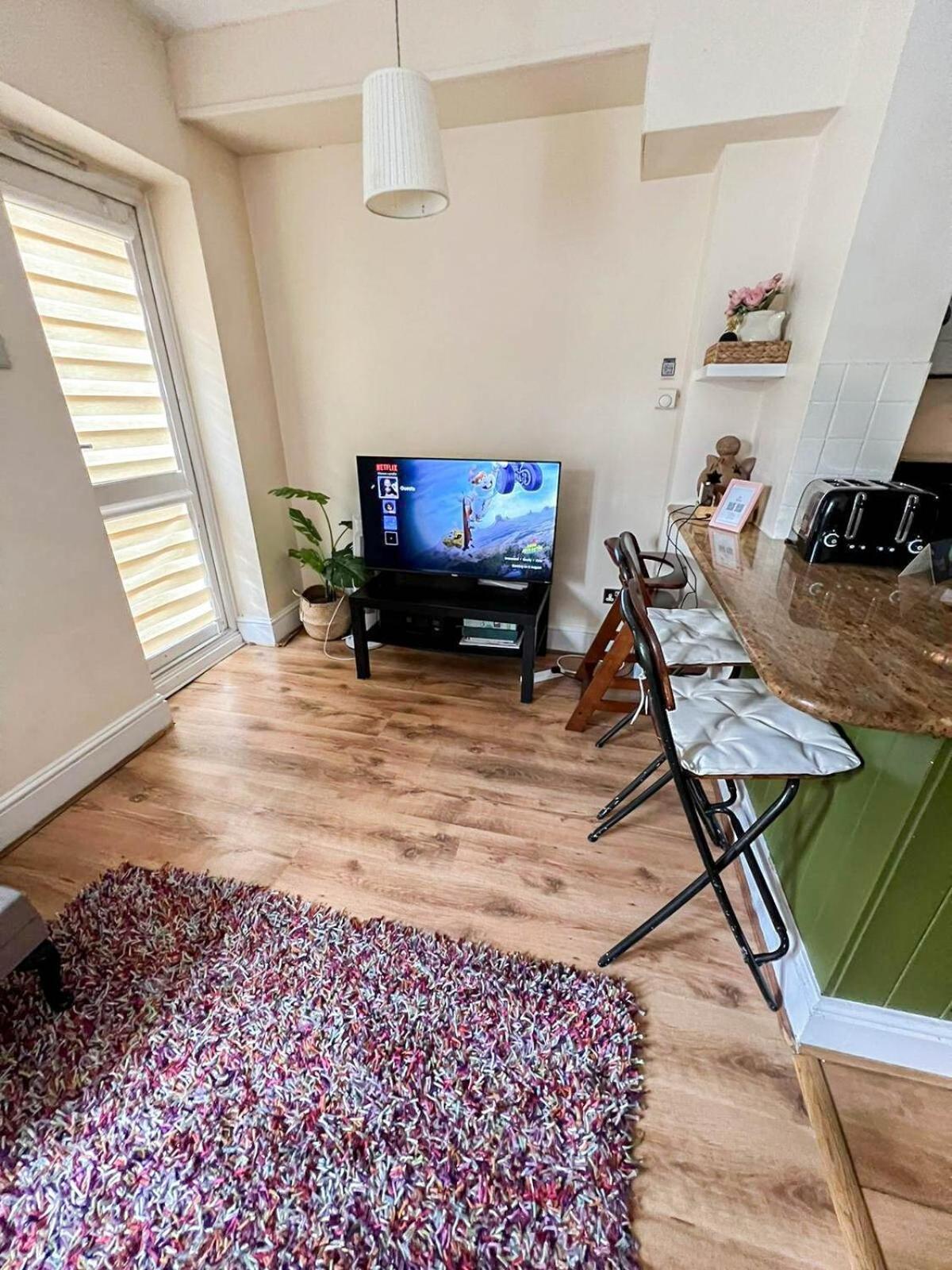 Lovely 1 Bedroom Flat In West Kensington Central London, Shepherd'S Bush Exterior photo